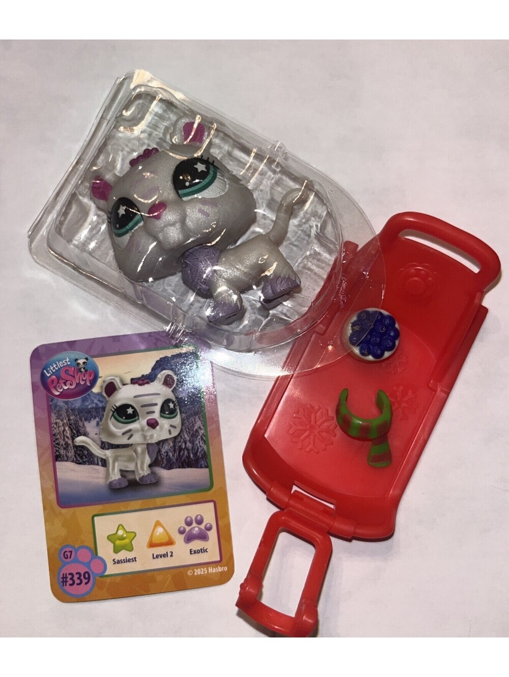 Littlest Pet Shop Sleigh All Day Blind Bag G7 #339 Tiger & Accessories